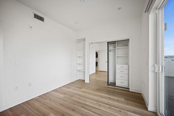 Vinyl flooring
